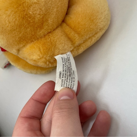 Vintage Winnie, the Pooh stuffed animal - Picture 6 of 9